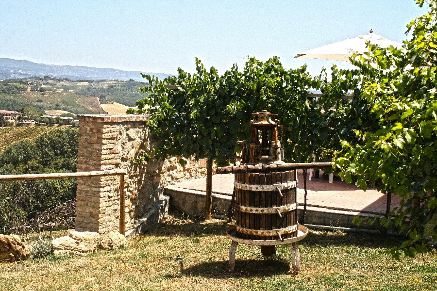Arrigoni Wine Family - Pietraserena