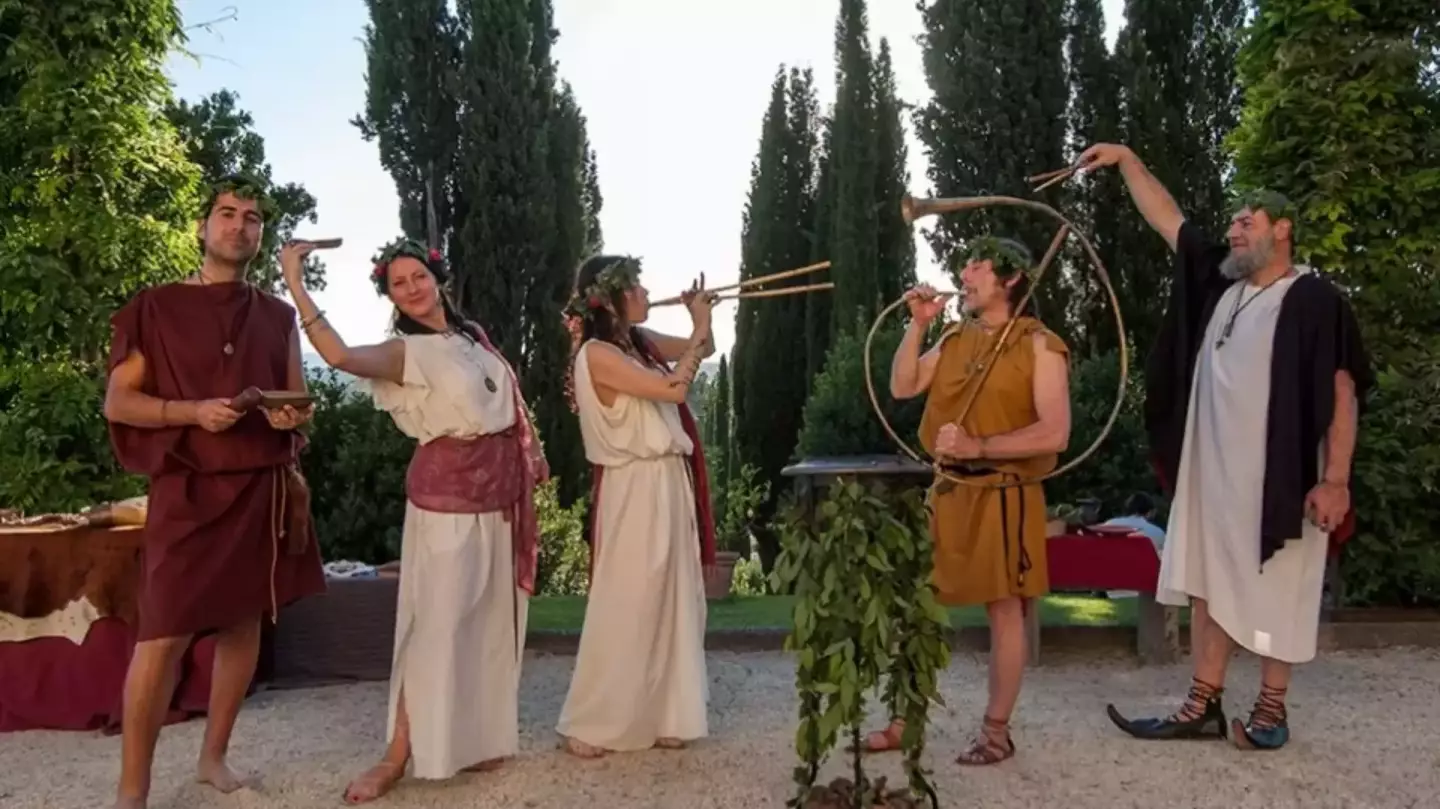 Cantina Rasenna - Tarazona, Il Vino Etrusco Cantina Rasenna - Tarazona, Il Vino Etrusco